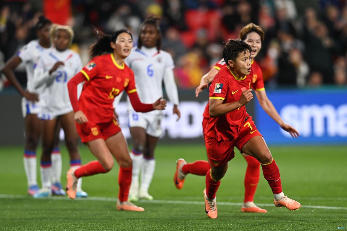 中国女足vs英格兰前瞻的相关图片
