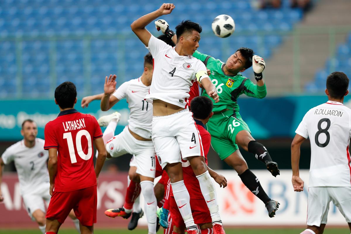 中国足球vs老挝足球比赛的相关图片