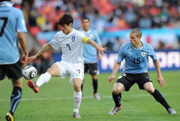 乌拉圭vs中国2010的相关图片