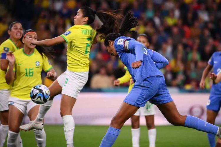 哥伦比亚女足vs牙买加女足裁判的相关图片