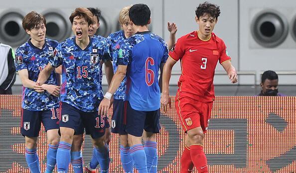 国足vs日本让你笑了吗的相关图片