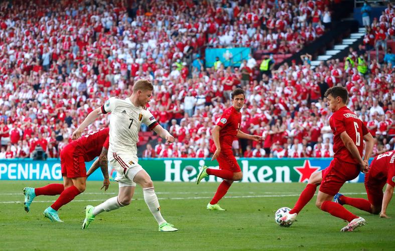 欧洲杯丹麦队vs比利时队踢假球的相关图片
