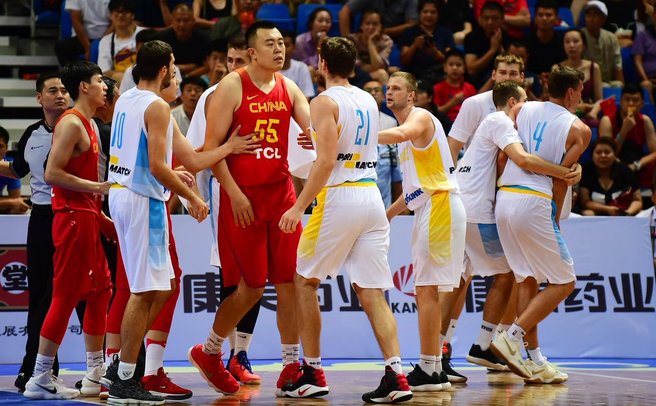 直播中国男篮vs乌克兰的相关图片