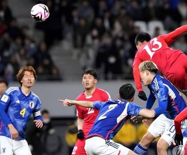 足球赛直播朝鲜日本的相关图片